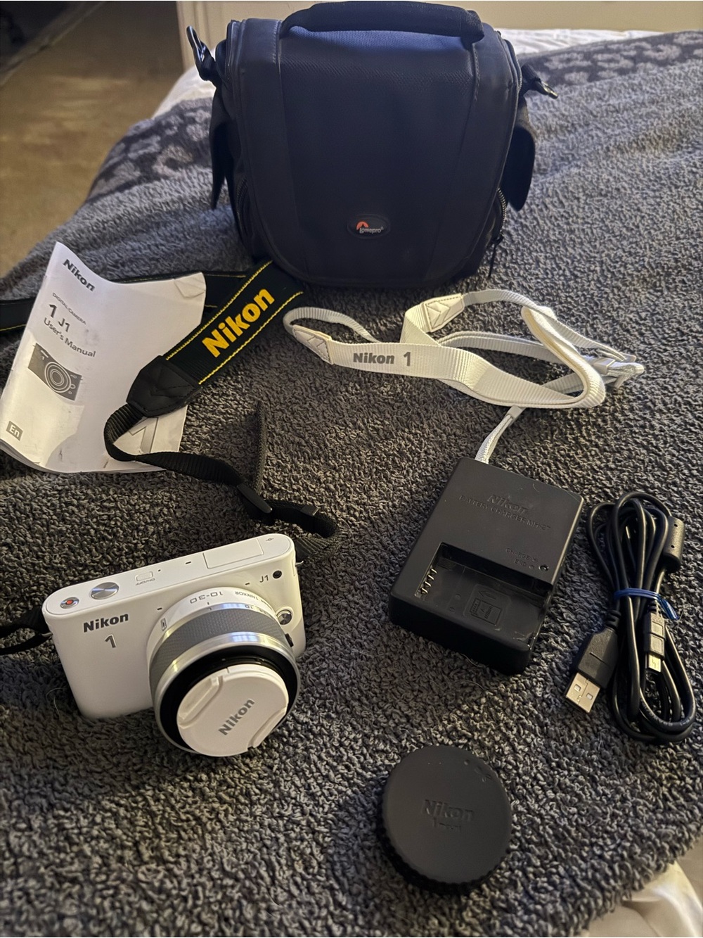Nikon White Mirrorless Digital Camera with Accessories and Carry Case